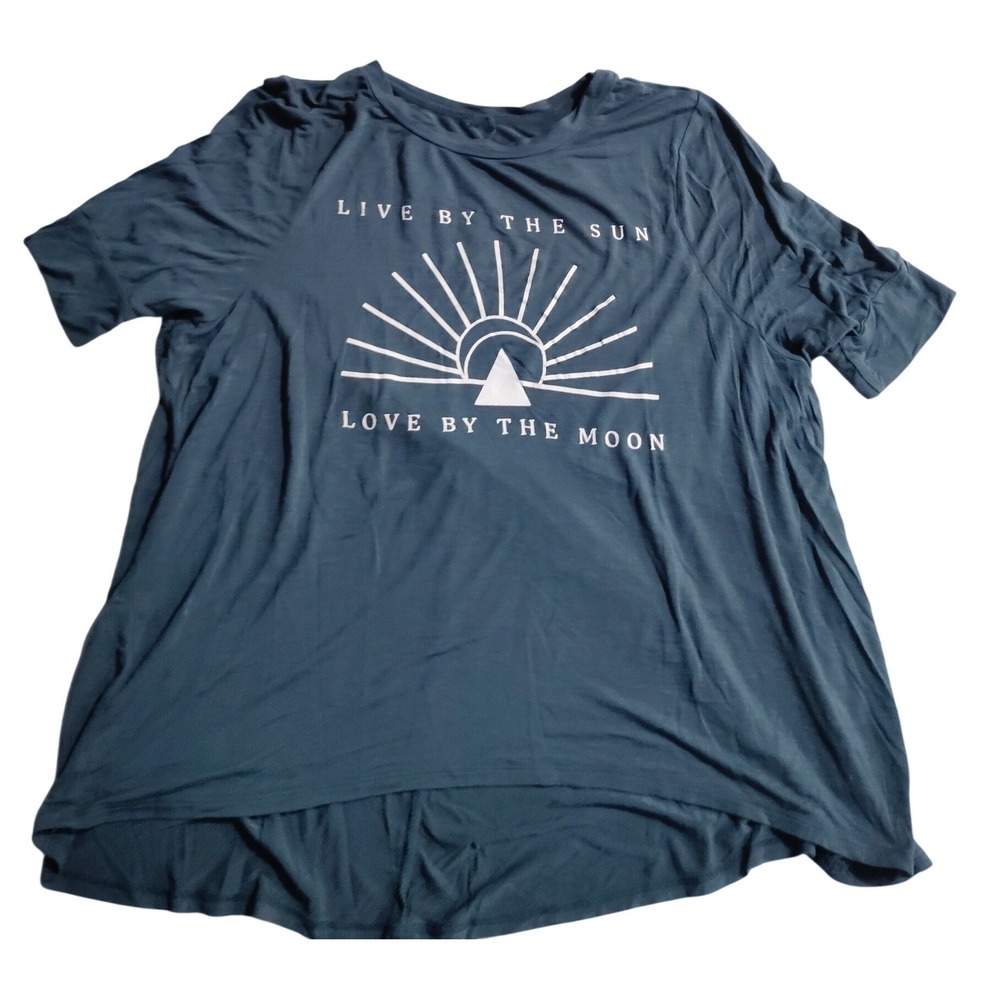 Peaceful Warrior Live By The Sun Love By The Moon Graphic T Shirt‎ XS